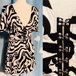 Black and White Floral Patterned Dress